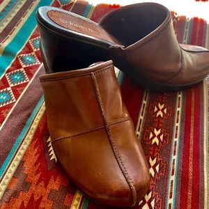Women’s Clogs